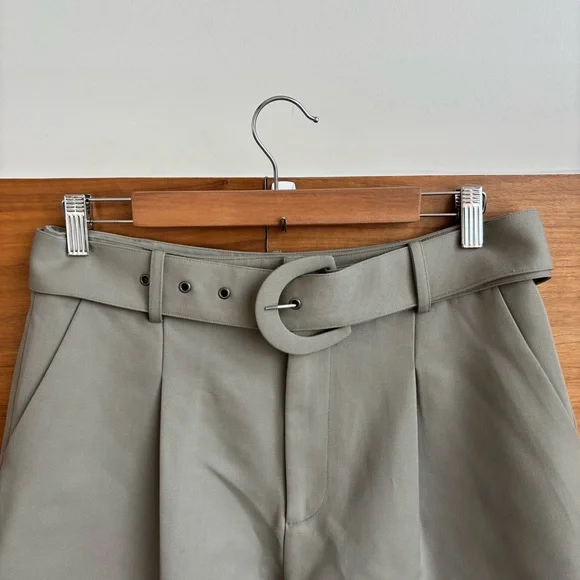 ANINE BING BECKY SHORT IN GREEN KHAKI, SIZE EU 40/US XL